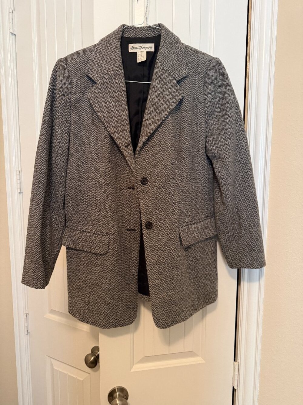 Norm Thompson 100% Wool Herringbone Tweed Blazer Black Gray Size 12 USA